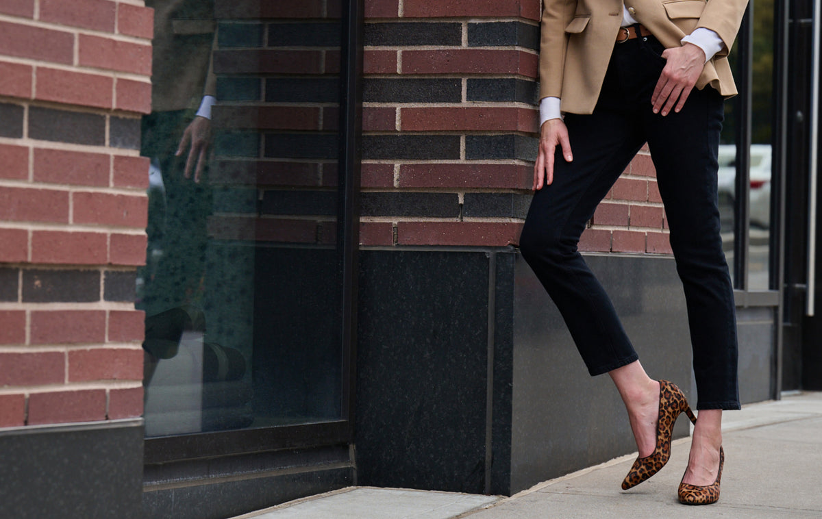 Editorial banner featuring women's best sellers style