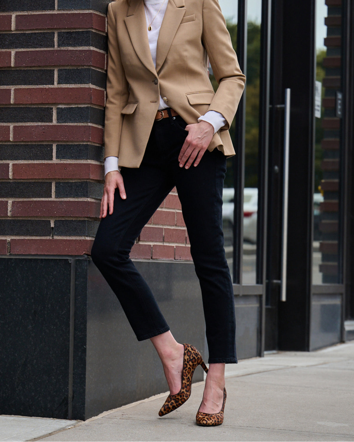 Editorial banner featuring women's best sellers style