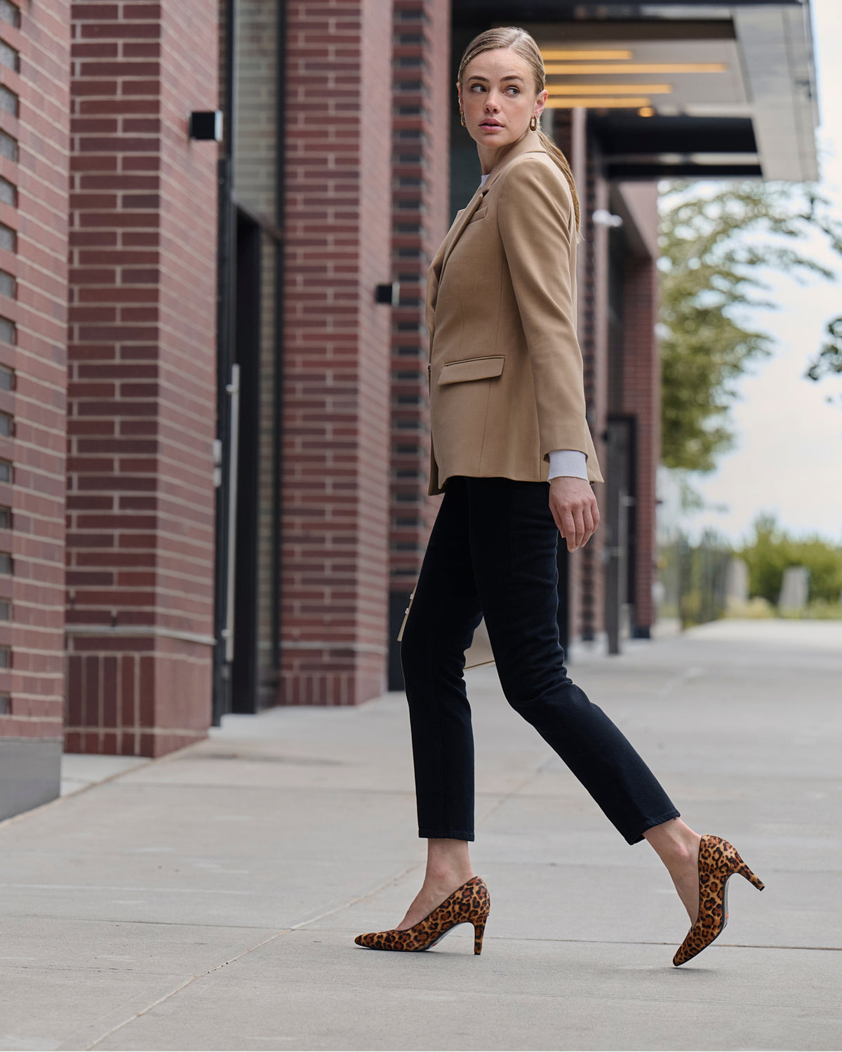 Editorial banner featuring moder wearing Juliet Total Motion Dress Pumps