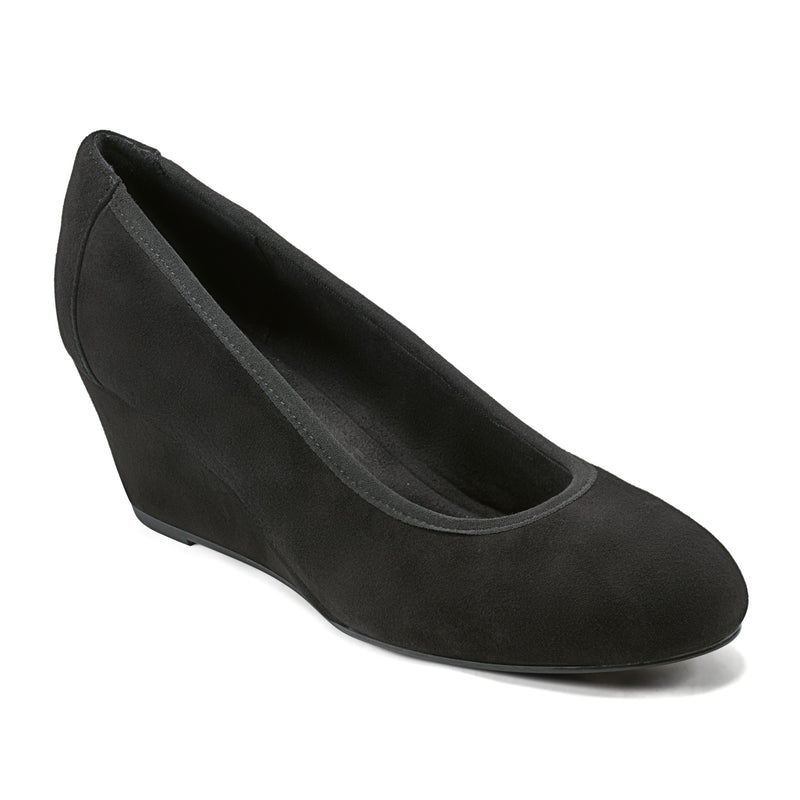 black dress with black wedges Black Dress Dressy Black Wedges For Wedding Do Wedges Look Good With Dresses? Uris